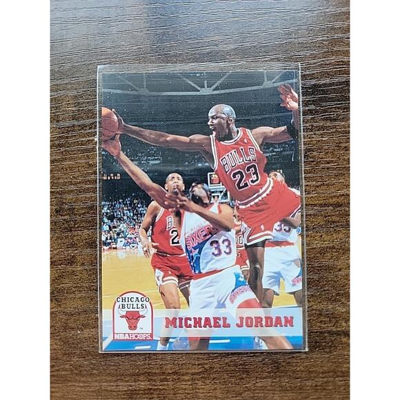 Michael Jordan 1993-1994 NBA Hoops #28 - Chicago Bulls - NBA - Picture 1 of 2